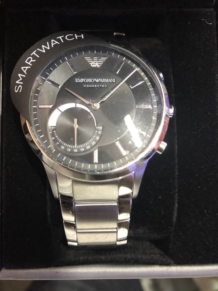 montre Armani hybride connecter