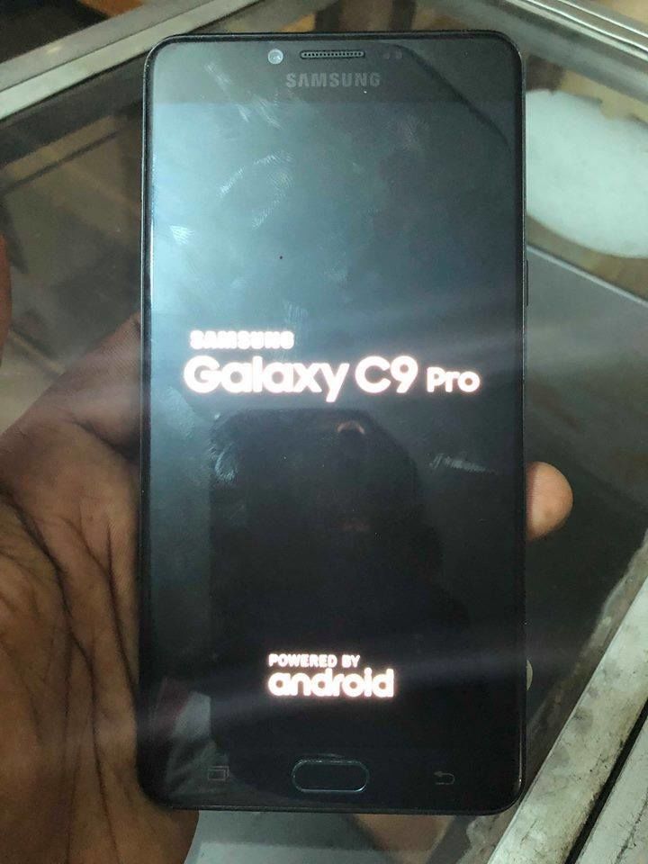 SAMSUNG GALAXY C9 PRO DUOS FRANÇAIS  64GIGA  6’’POUCES