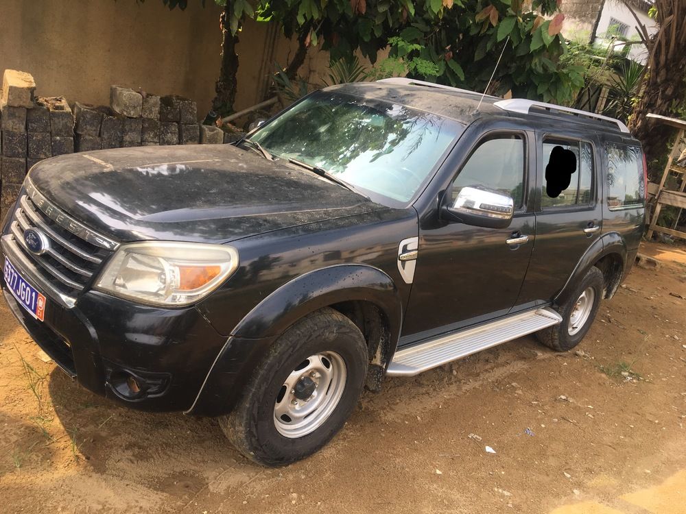 FORD EVEREST 2010 MANUELLE IMPORTÉ