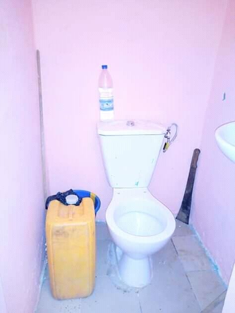 un magasin a louer dans la citer Laurier 9 a faya