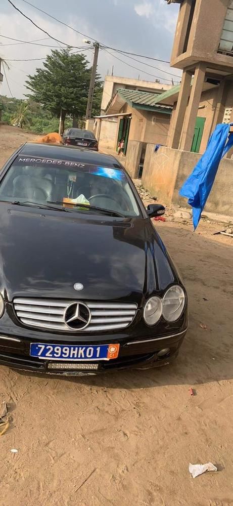 Mercedes c320 hh en très bon état prix négociable