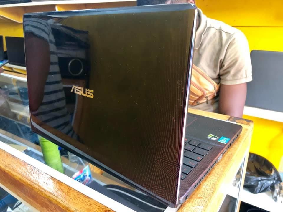 Gamer ASUS core i7 ram=8giga/1tera+nvidia GT 2go dédiée 15" kazi neuf