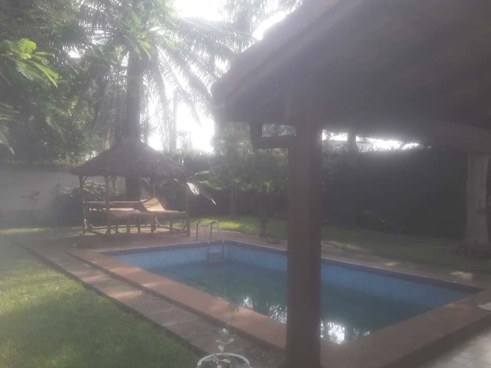 Villa Basse 4 Pièces Avec Jardin Et Piscine En Location En Zone4 Bietry