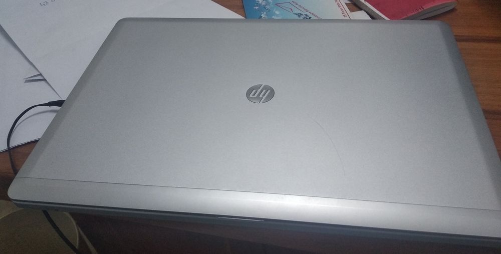HP EliteBook 9470m Core™ i7, 1 Tera et 8 Go Ram