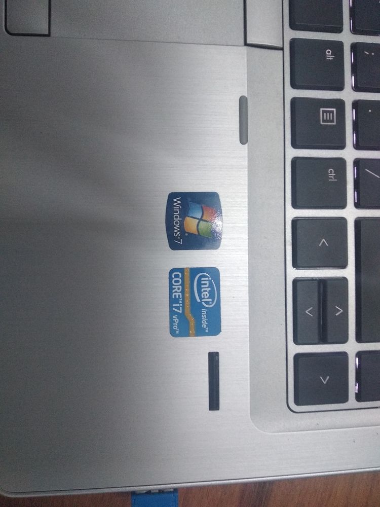 HP EliteBook 9470m Core™ i7, 1 Tera et 8 Go Ram