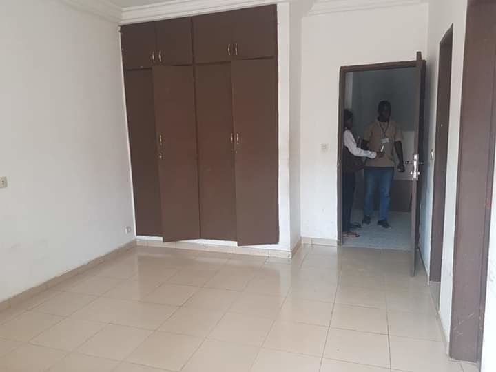 Studio en Location Yopougon Toit Rouge