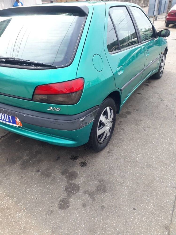 Peugeot 306 2000 Importe Super Propre Essence Manuelle Climatiser Tout Papier À Jour Prix 2.6 Kao