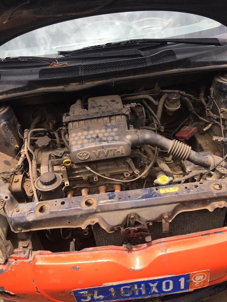 Toyota yaris hx en taxi compteur en très bon état