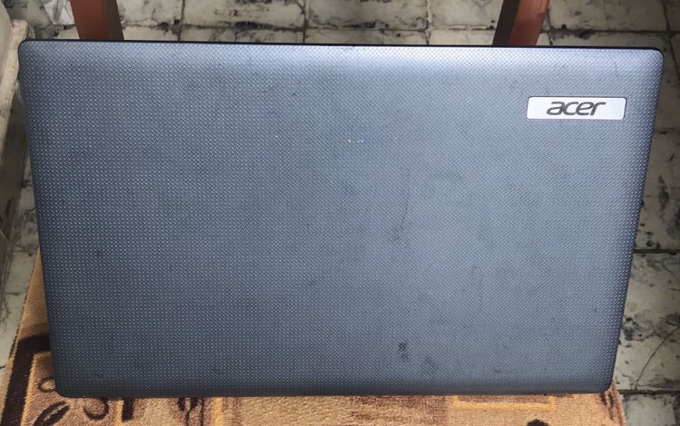 Acer Aspire 5733 Core i3 500 Giga Hdd