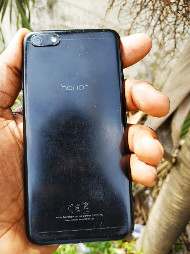 HUAWEI HONOR 7s propre