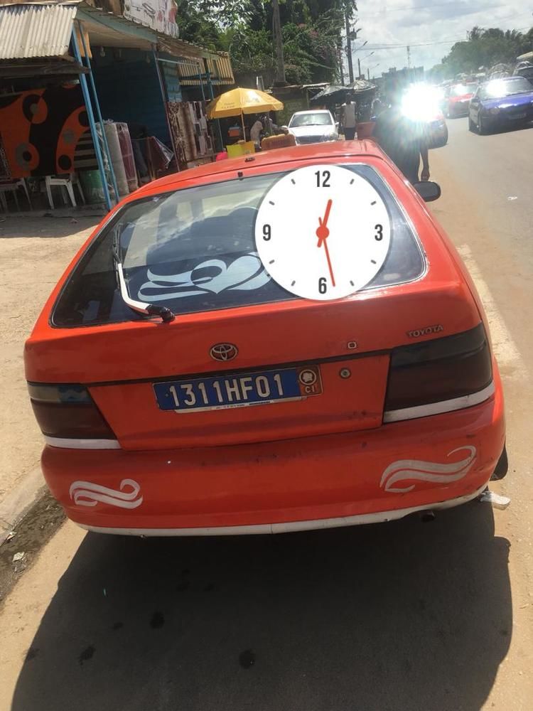 TOYOTA COROLLA E1OO MANUELLE TAXI COMPTEUR