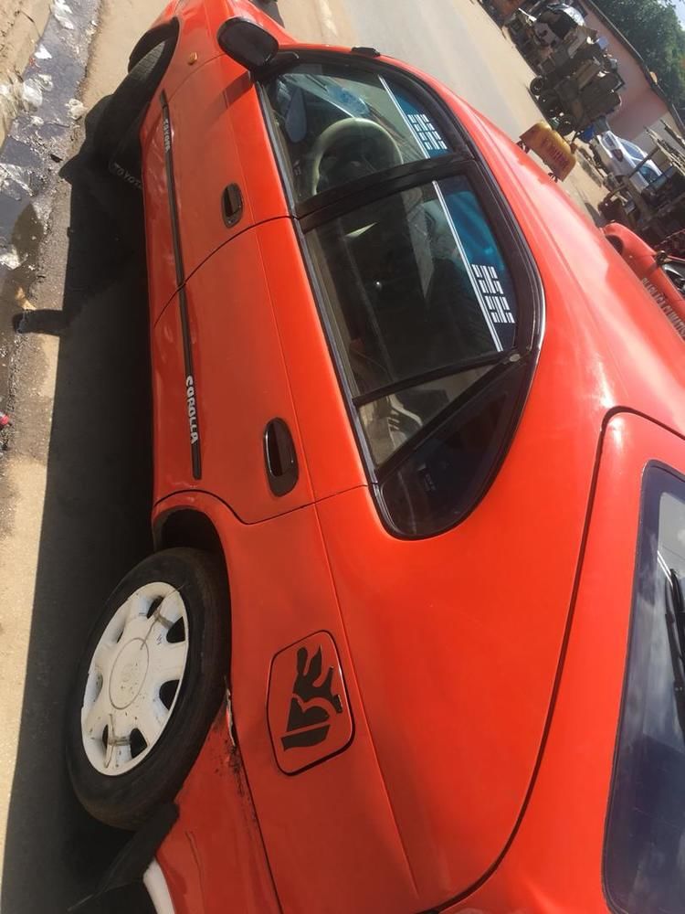 TOYOTA COROLLA E1OO MANUELLE TAXI COMPTEUR