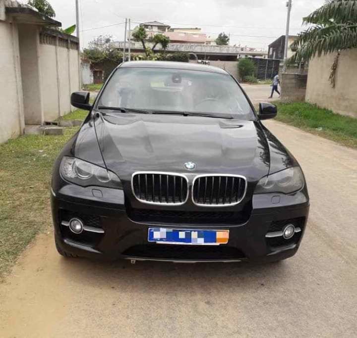 BMW X6  2011