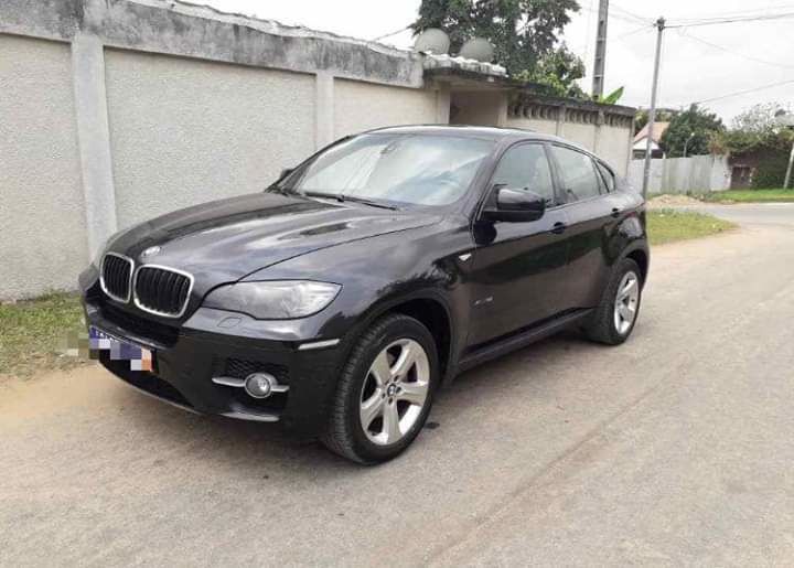 BMW X6  2011