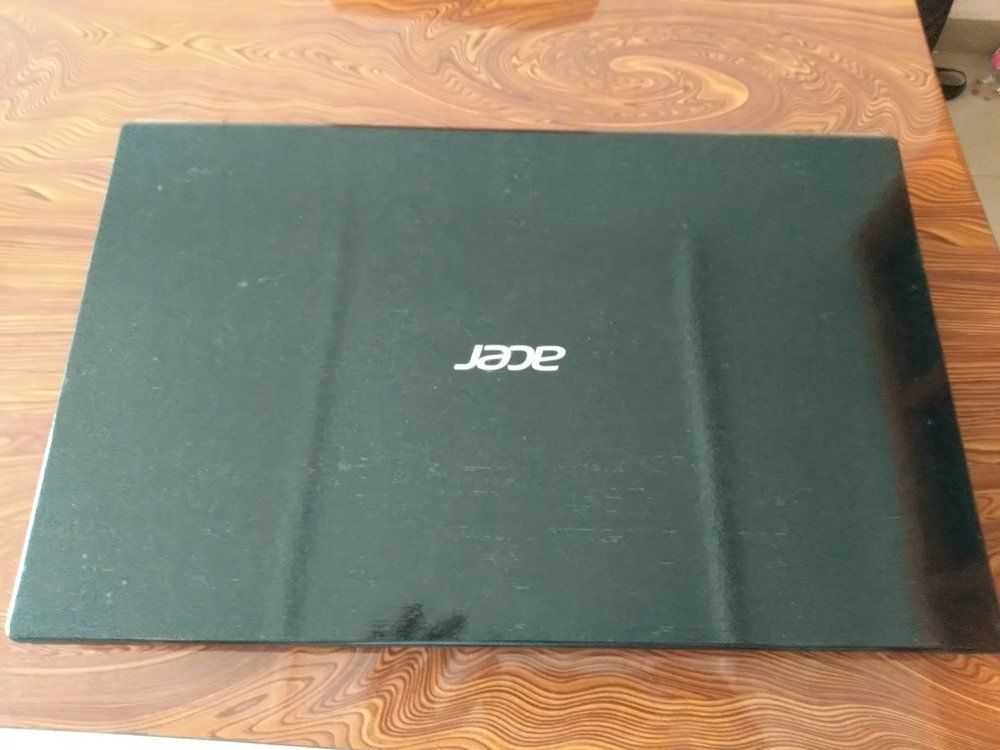 Acer Aspire V3 Core i3 500Giga