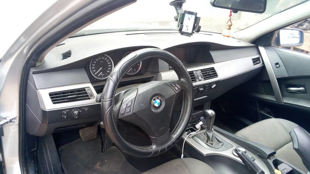 BMW Serie 5 Requin 2005