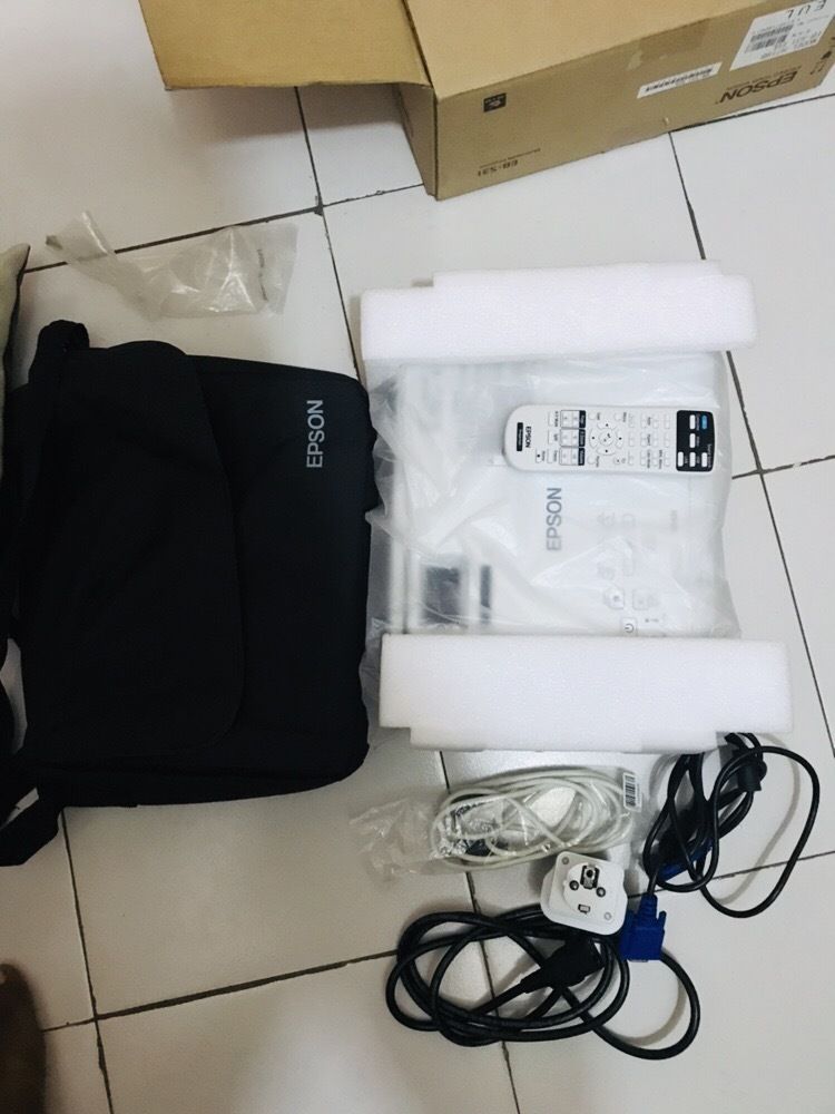 Vidéo projecteur Epson EB-s31