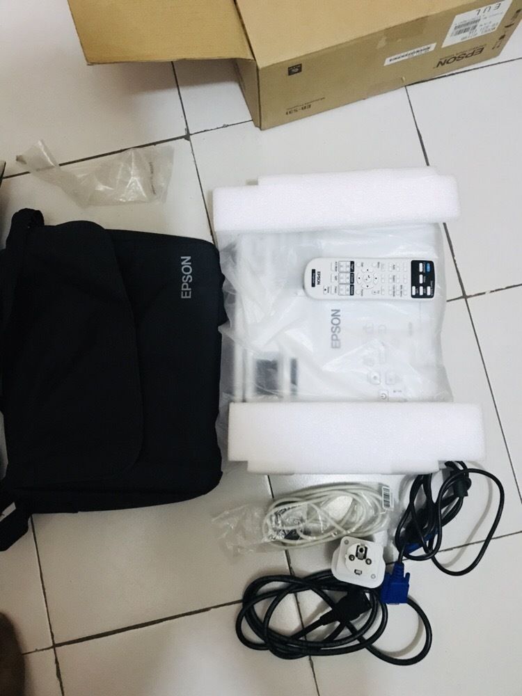 Vidéo projecteur Epson EB-s31