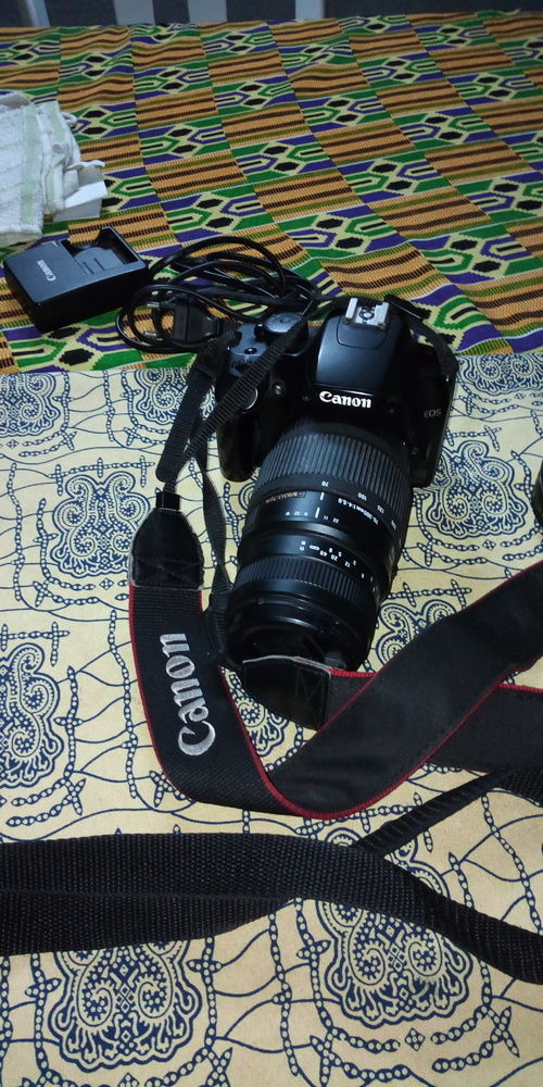 CANON EOS 1000D