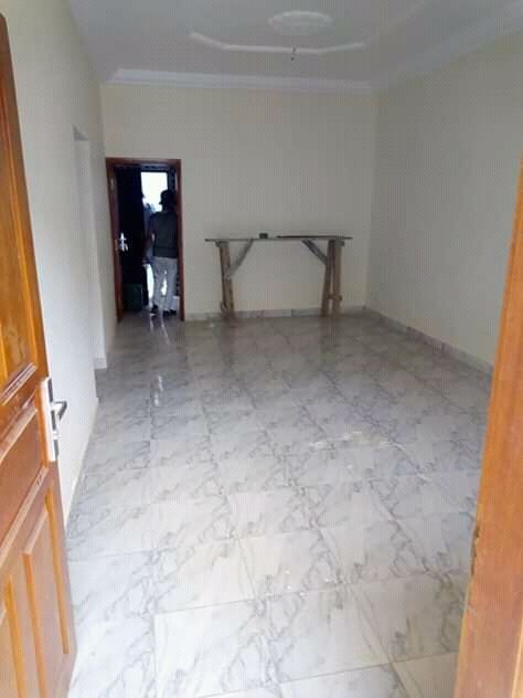 Maison À 3 Pièces a Louer À Yopougon Ananeraie