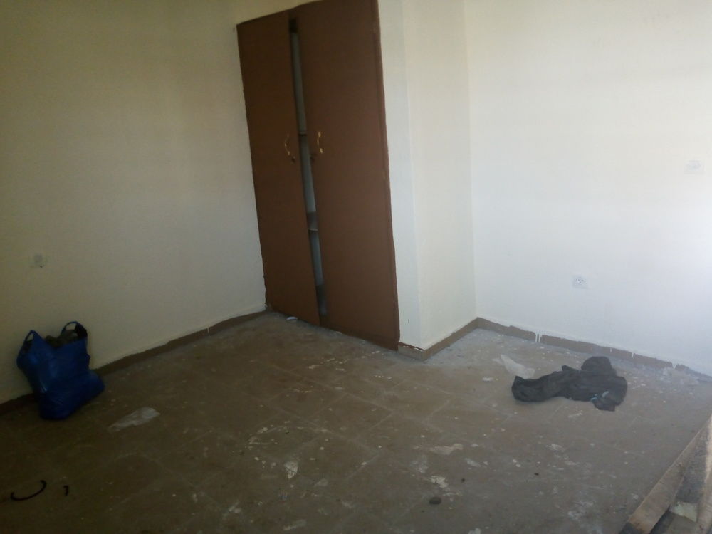 Maison À Louer 2 Pièces Situé À Yopougon Kouté