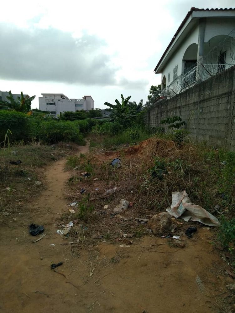 TERRAIN EN VENTE A LA RIVIERA 4 CITÉ VERDOYANTE