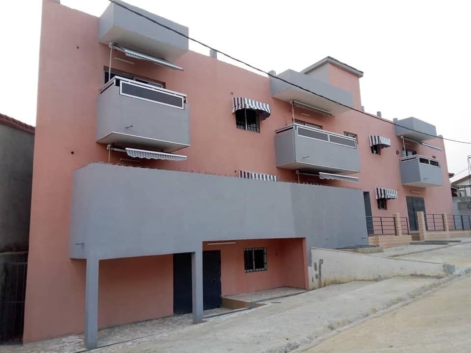 VENTE IMMEUBLE R+3 1200M2 KOUMASSI ABRI2000