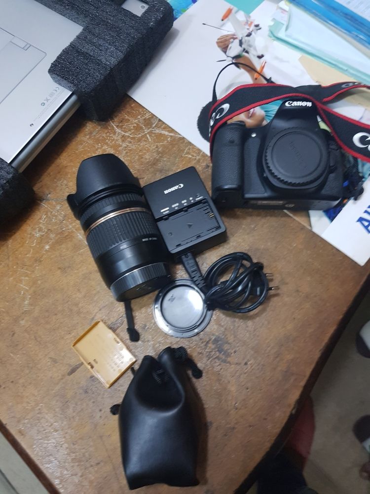 Canon EOS 60D + Tamron Objectif 18-270mm F/3,5-6,3 Di II VC PZD - Monture Canon