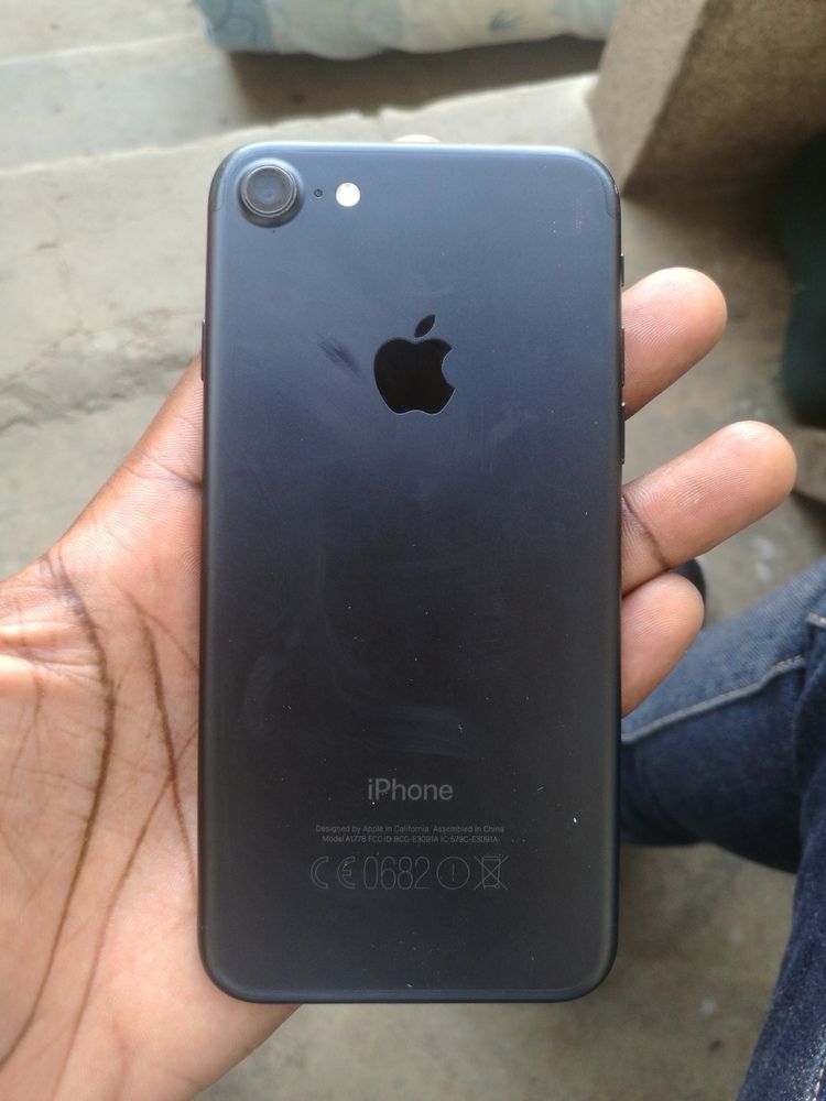 Vente d'un iphone 7 desactive