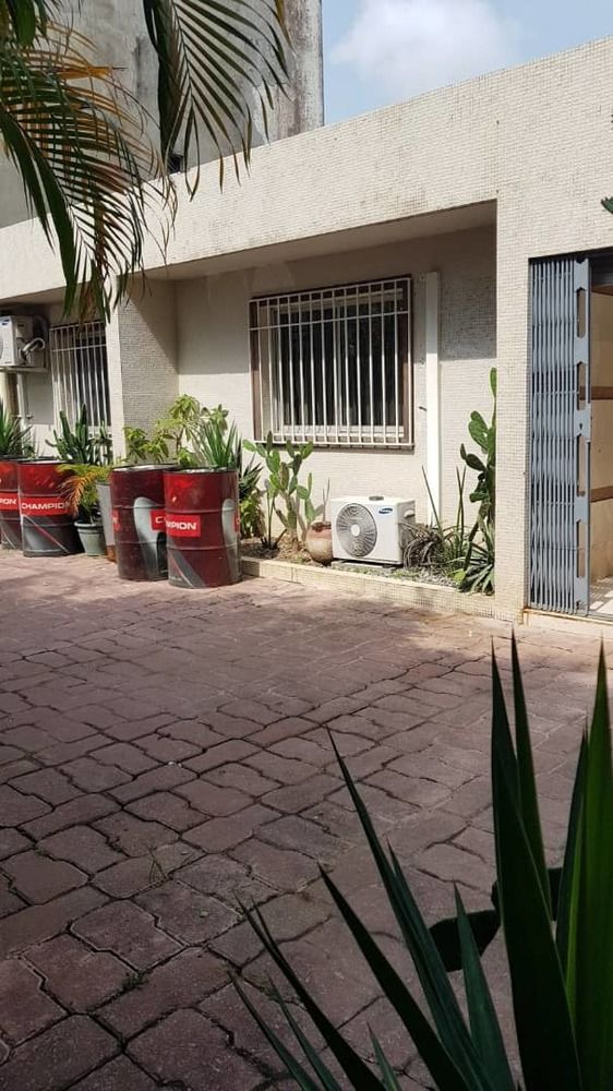 Villa 6 Pieces À Louer À Marcory Résidentiel