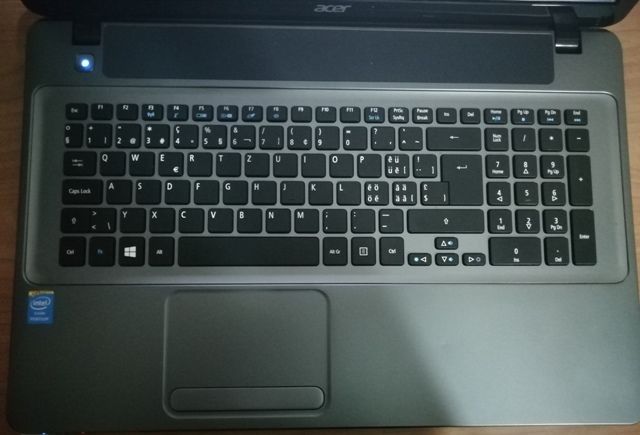 Acer E1-731, CORE 2.