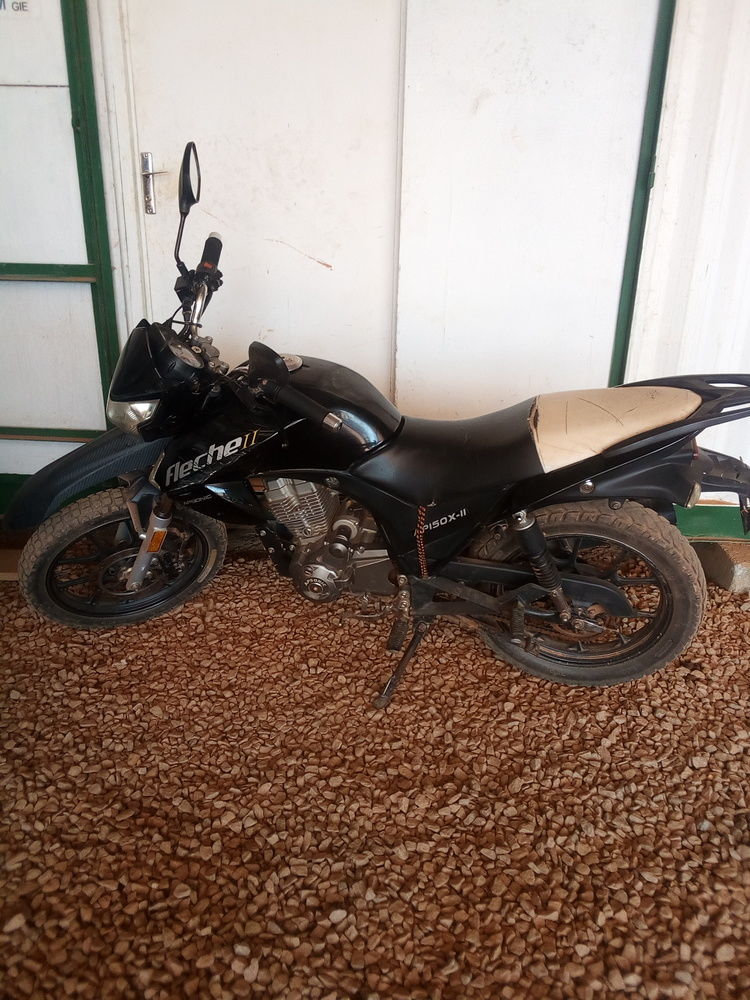 Moto apsonic flèche