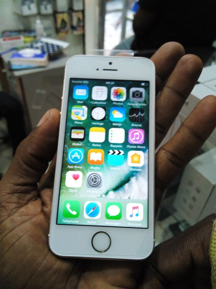 Iphone 5s rose gold neuf disponible