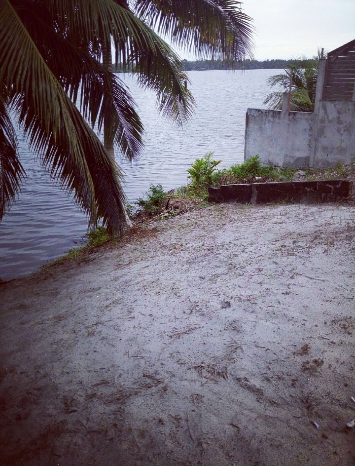 Terrain de 336m² + rajout à Assinie