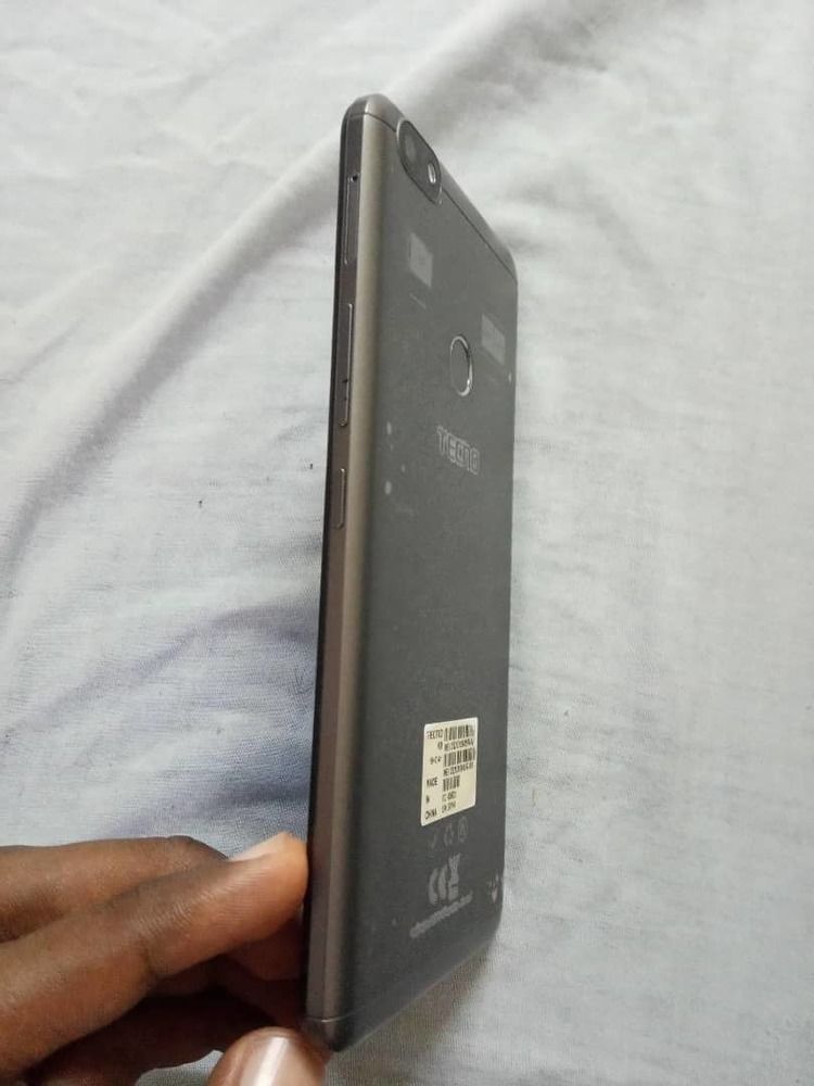 TECNO SPARK K9 +   60.000f