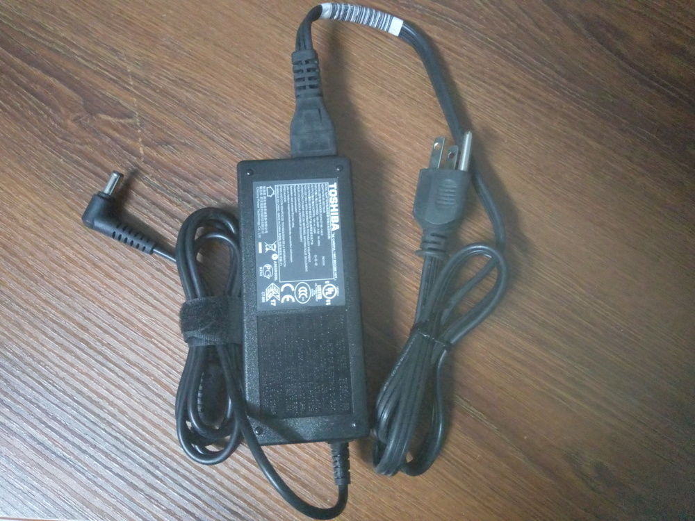 Chargeur Toshiba
