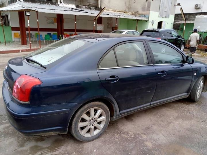 Toyota Avensis 2003
