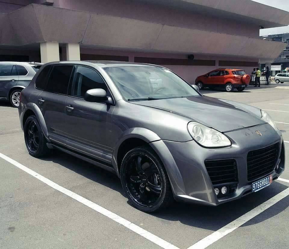 Porsche Cayenne magnum