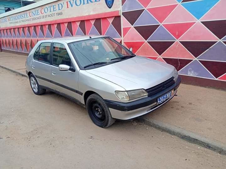 Peugeot 205 automatique