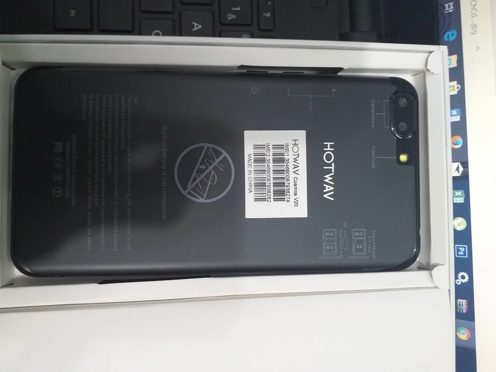 Hotwav cosmos V20  13Mpx antichoc + fourreau offert