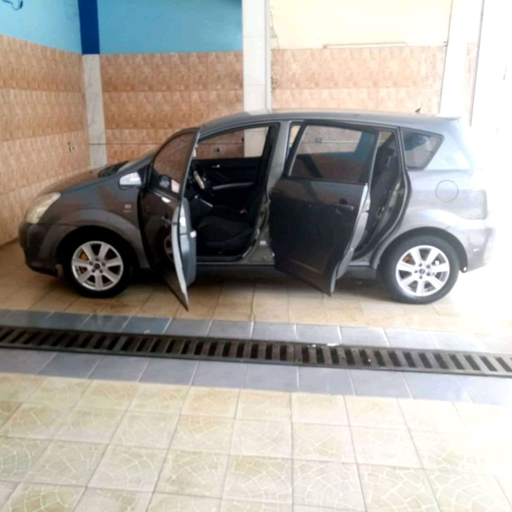 Toyota  verso 7 places