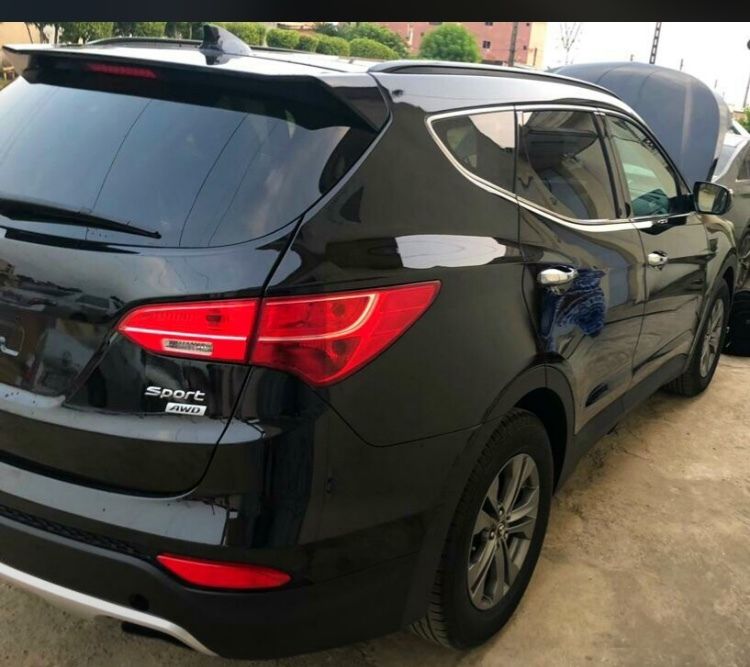 Hyundai santa fe 2015