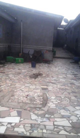 Grande cour commune en vente a Abobo akéikoi