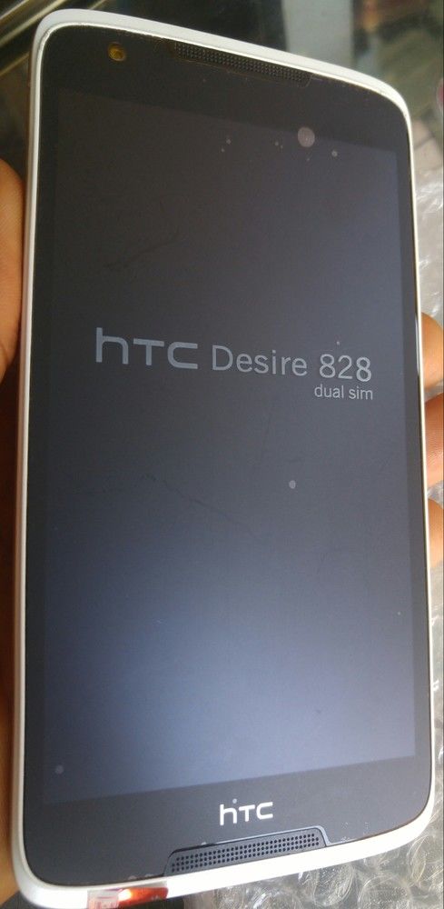 HTC DESIRE 828 32GB EN VENTE