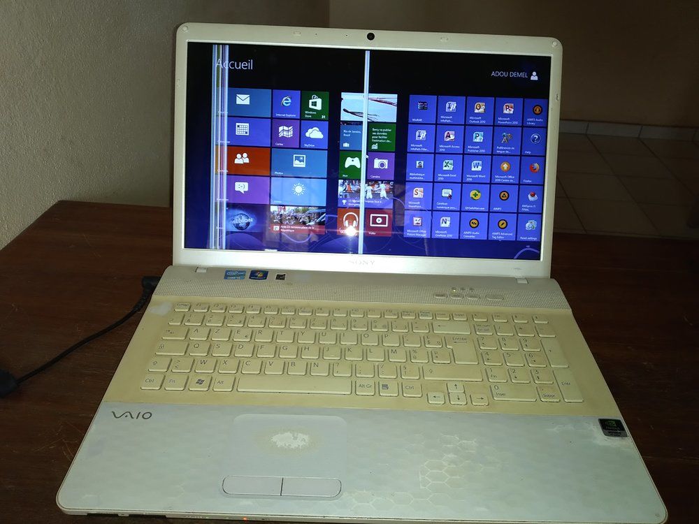 SONY VAIO CORE i5