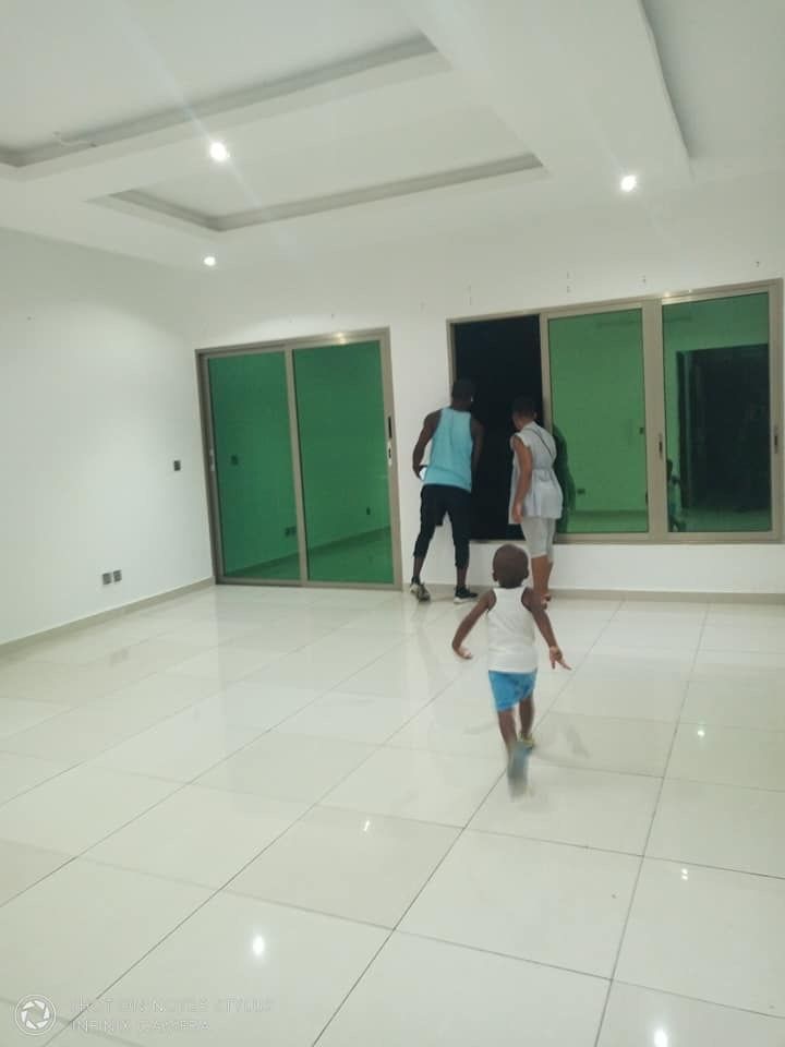 À Louer Appartement 3 Pieces Neuf Et Moderne à Cocody Riviera3 Non Loin Du Lycée Américain