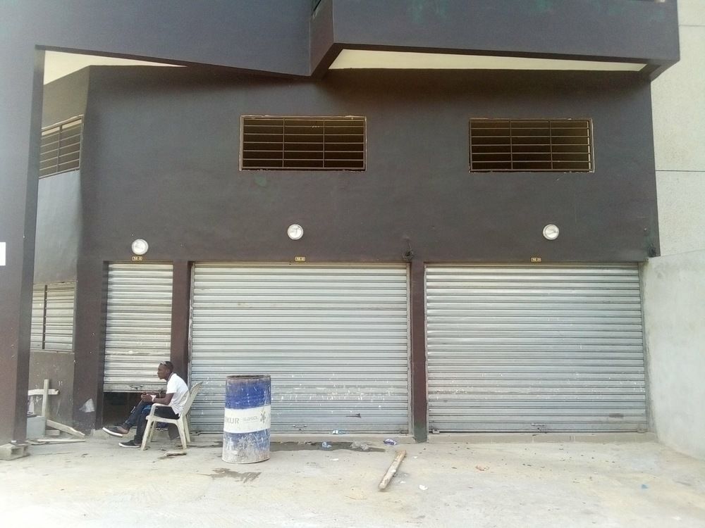Location Magasin Rivera Bonoumin