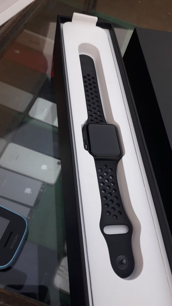 Apple watch série 3 nike