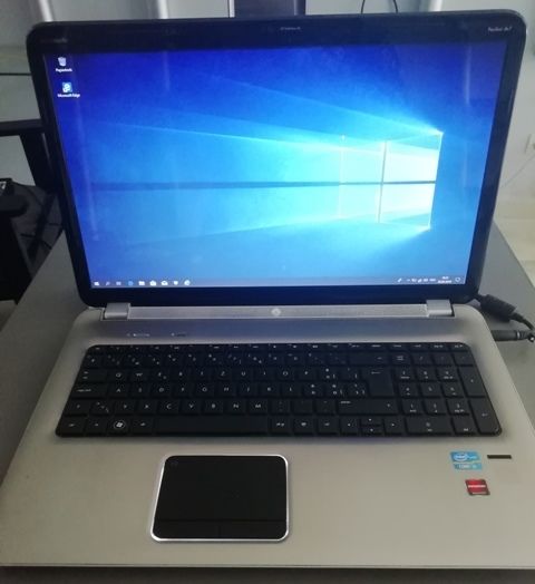 UN HP PC BEAT AUDIO 17 POUCES