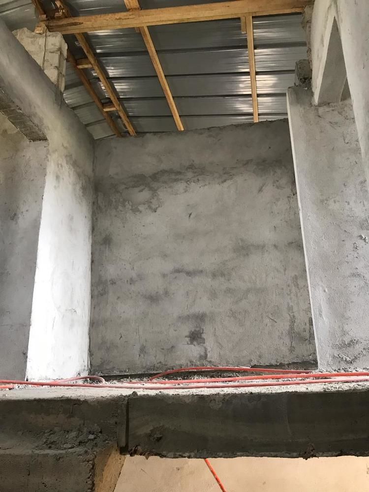 Maison Inachevée De 5 Pièces À Vendre